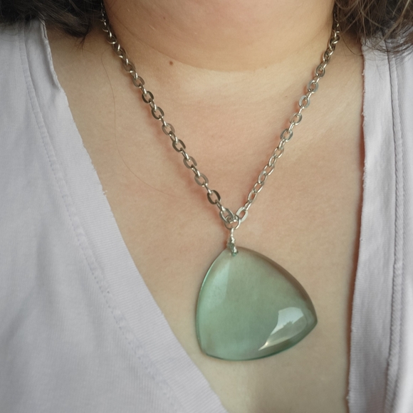 Clear Blueish Glass Pendant on Silver Tone Large Link Chain - Picture 4 of 16